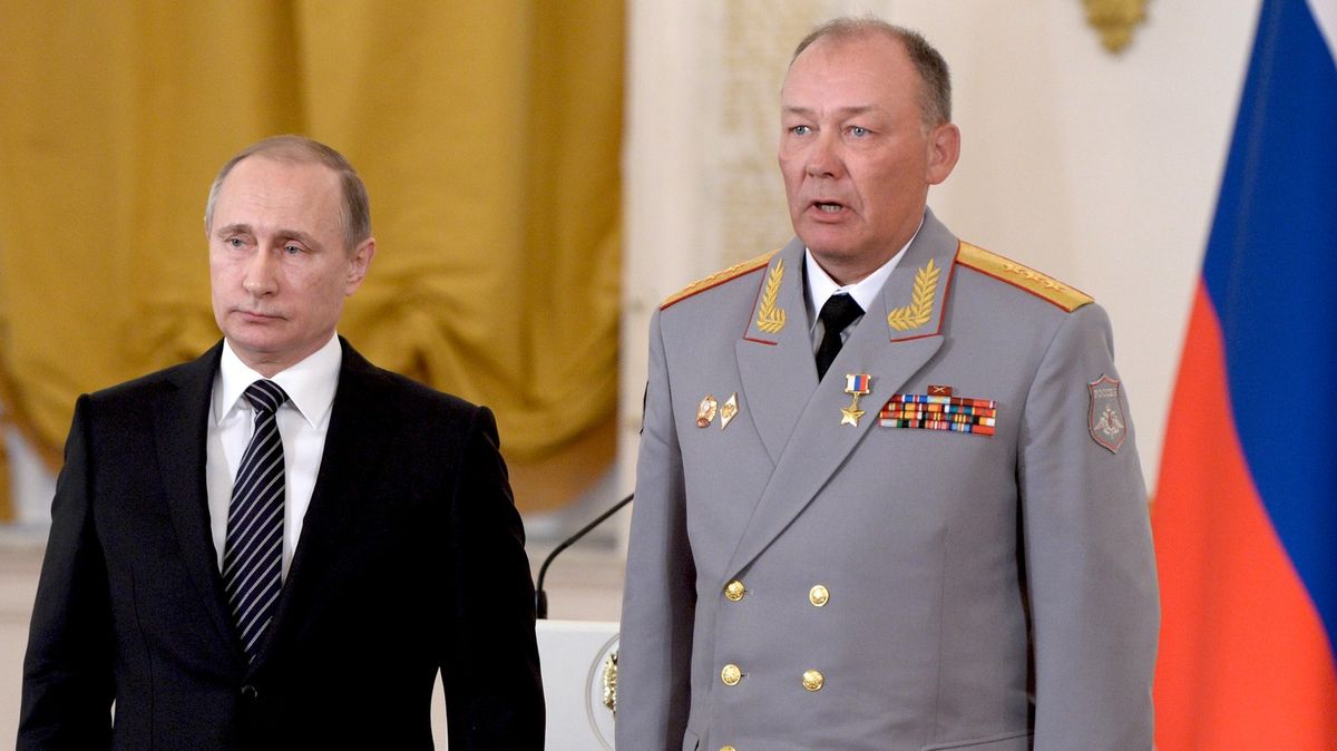 Nový Putinův velitel na Ukrajině. Sovětská škola a postrach civilistů v Sýrii